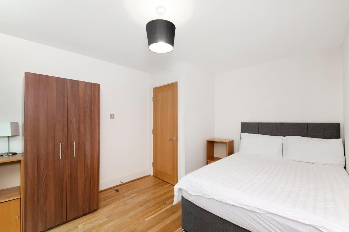Amazing Thames View Ferienhaus London